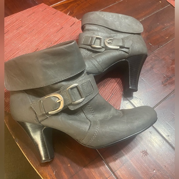 Style & Co women’s booties gray size 7 1/2 silver tone hardware pull on - Picture 6 of 6